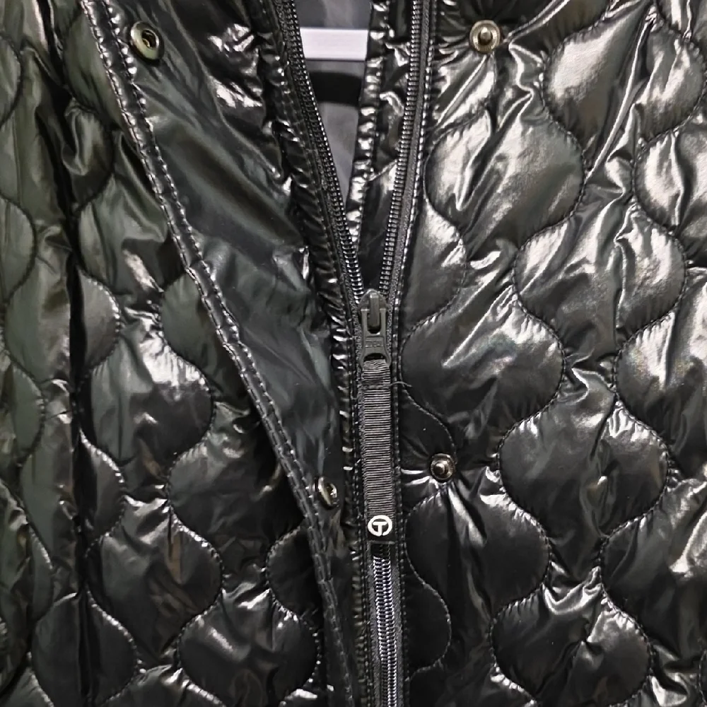Talbots Shiny Black Quilted Vest - Picture 2 of 11